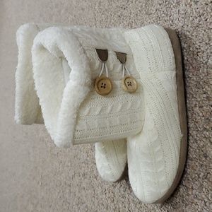 Aldo Slippers***FREE BUNDLE ADD ON ****
